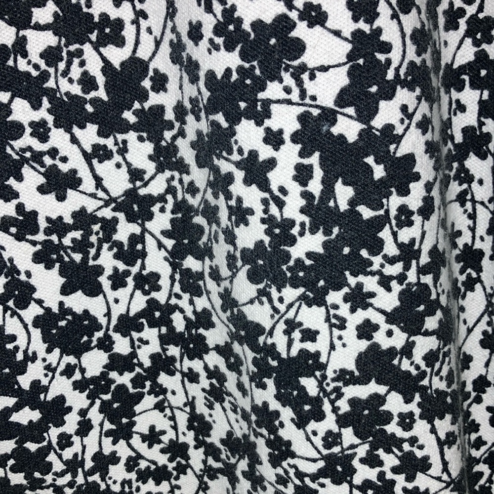Tommy Hilfiger Women’s Black and White Floral Polo Shirt Size 3X - Picture 6 of 6